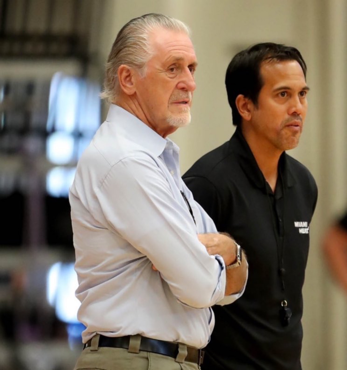 欧博娱乐网站 -包含迈阿密热火训练开放日，集结日单刀错失引欢呼，NBA季后赛在即，轮换策略成焦点的词条