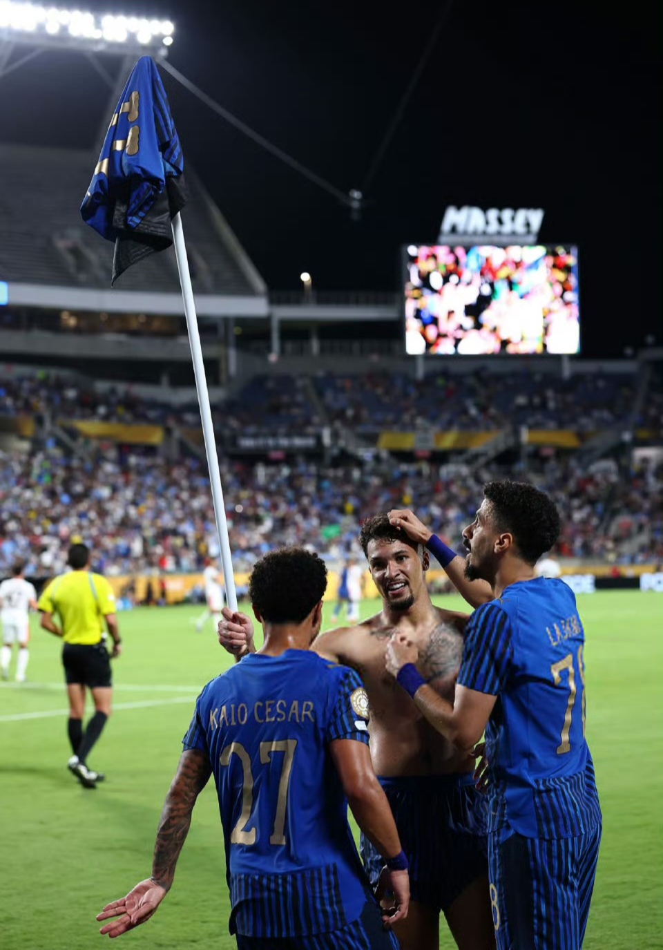 欧博在线入口 -赛前费耶诺德备战西甲；强势反弹细节曝光；悬念犹存；临场指挥获称赞的简单介绍