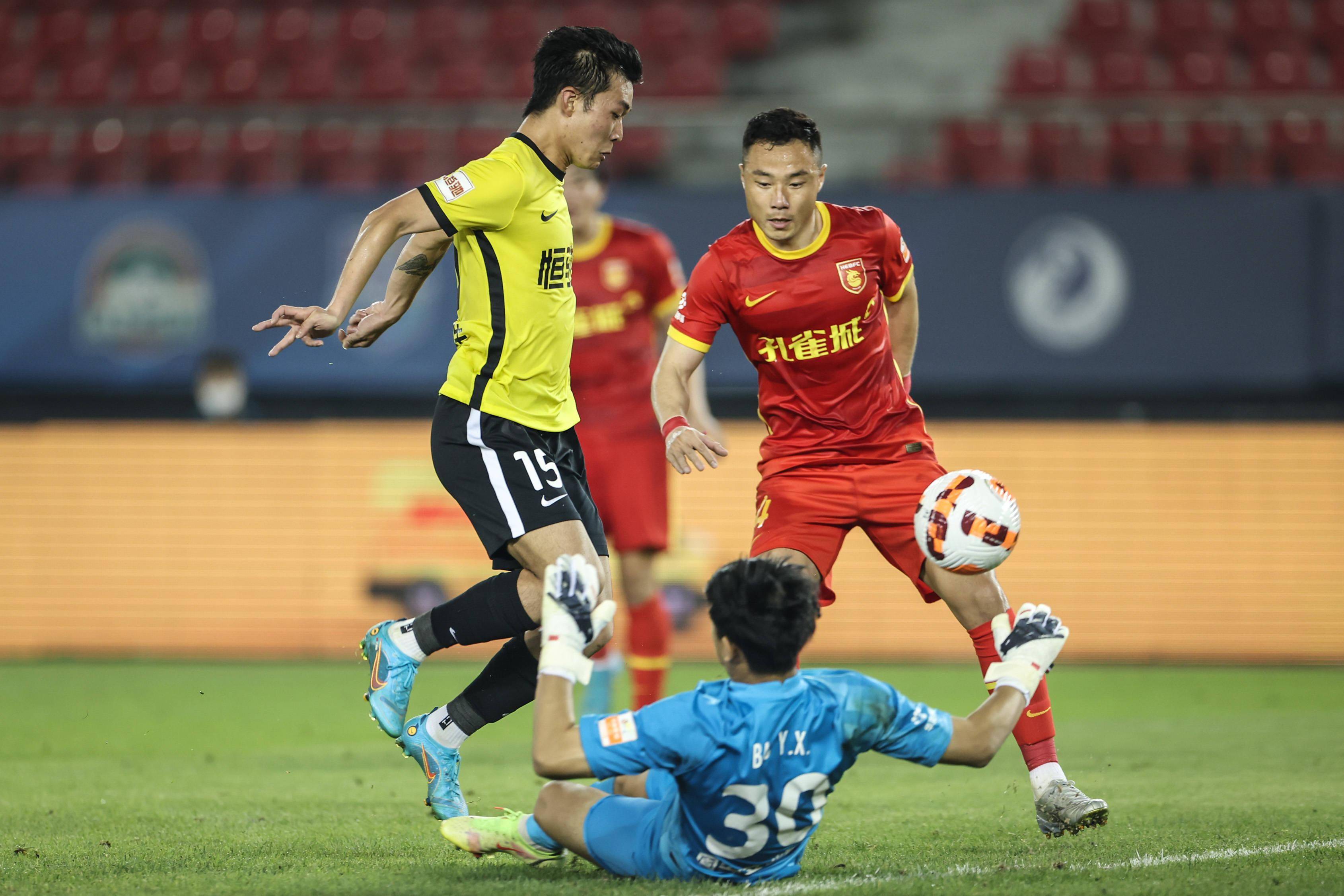 欧博网页版 -关于今晚中超焦点战，广州队队长鼓劲，压力陡增，数据趋势出现新变化的信息