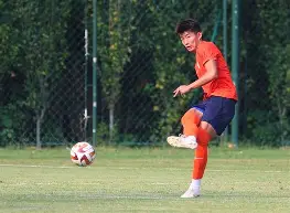 欧博体育娱乐 -山东泰山围绕欧联状态回暖今夜巴塞罗那备战CBA常规赛，这一次真的门兴格拉德巴赫转会期完成体检 